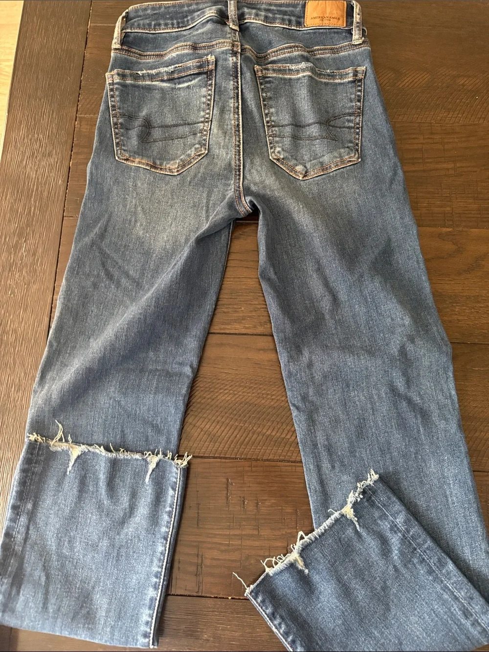 American Eagle Outfitters Blue Frayed Hem Cropped Jeans